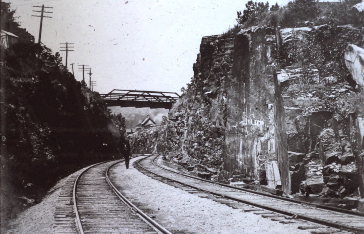 West Shore Gibraltar Cut with the Jefferson Street Bridge shown above in 1920, known today as the Danube Street Bridge.