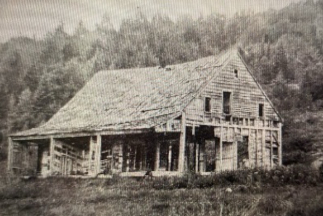Herreshoff Manor – Arnold’s Inn